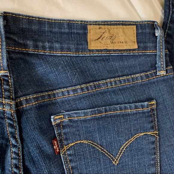 LEVIS 👖Dark Wash Denim! - Picture 6 of 7